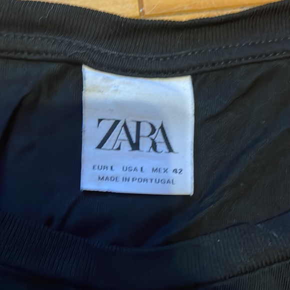 Zara size l black tshirt - Picture 3 of 3